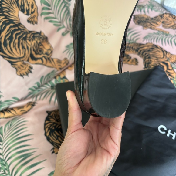 Chanel patent leather mule boots size 6 (I’m size 7 they fit a tad snug) - Picture 3 of 3